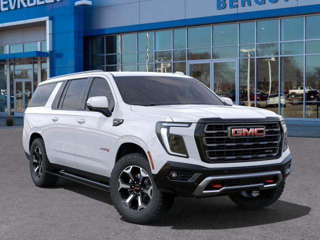 2025 GMC Yukon XL Vehicle Photo in OSHKOSH, WI 54904-7811