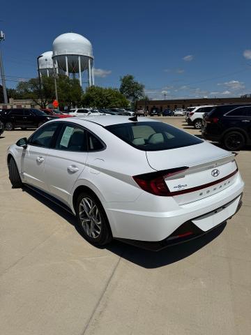 2023 Hyundai SONATA Vehicle Photo in Peoria, IL 61615
