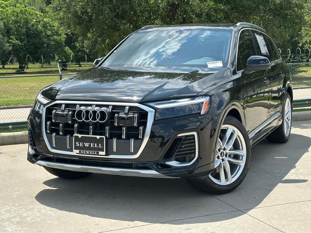 2025 Audi Q7 Vehicle Photo in HOUSTON, TX 77090