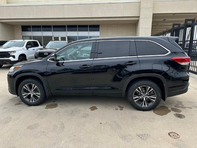 2017 Toyota Highlander Vehicle Photo in San Antonio, TX 78230