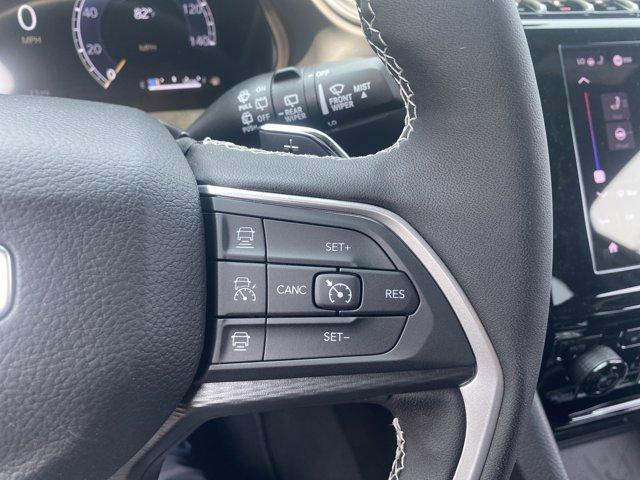 2025 Jeep Grand Cherokee Vehicle Photo in Doylsetown, PA 18901