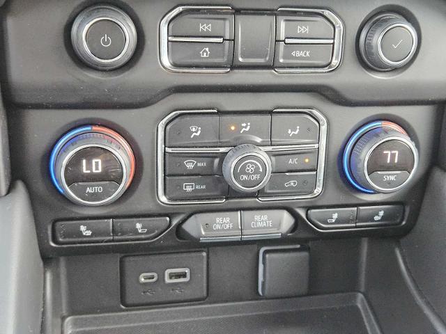 2022 Chevrolet Tahoe Vehicle Photo in DENTON, TX 76210-9321