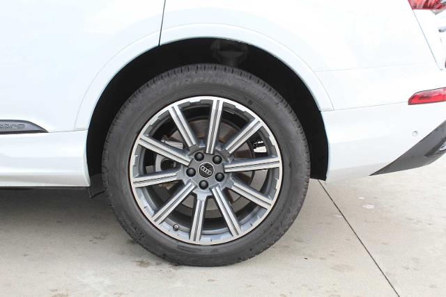 2024 Audi Q7 Vehicle Photo in HOUSTON, TX 77090