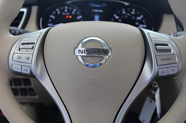 2015 Nissan Rogue Vehicle Photo in Green Bay, WI 54304