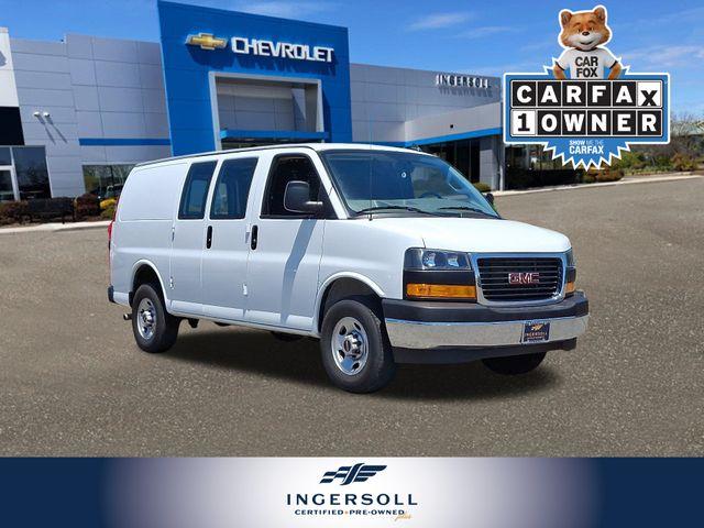 2023 GMC Savana Cargo 2500 Vehicle Photo in DANBURY, CT 06810-5034