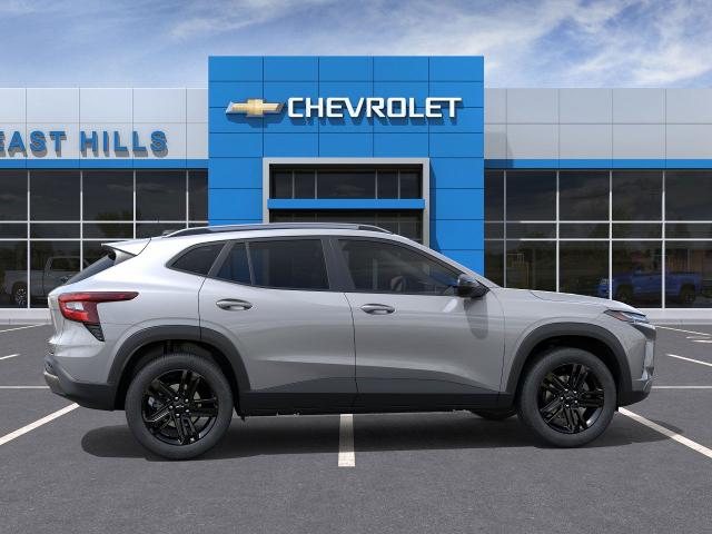 2025 Chevrolet Trax Vehicle Photo in Roslyn, NY 11576