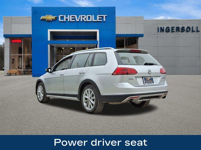 2017 Volkswagen Golf Alltrack Vehicle Photo in PAWLING, NY 12564-3219