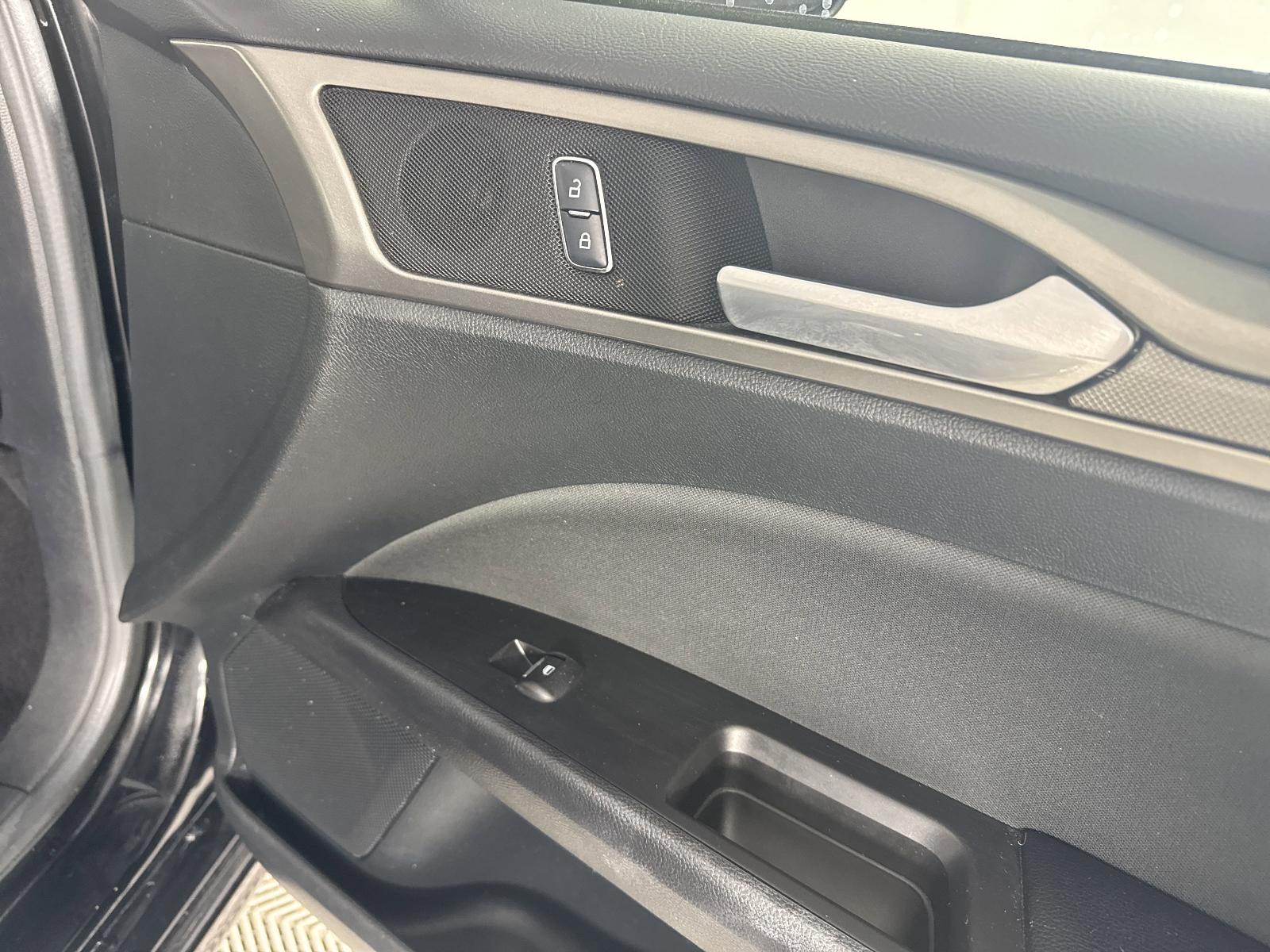 2017 Ford Fusion Vehicle Photo in GEORGETOWN, TX 78626-7508