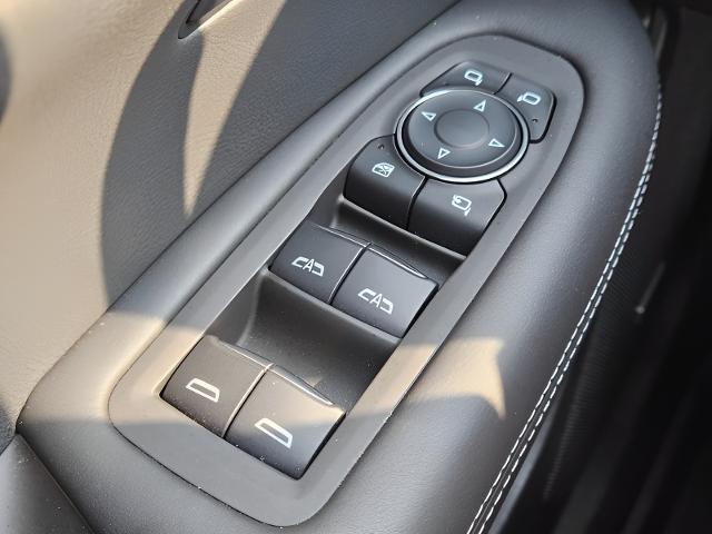 2025 Cadillac XT6 Vehicle Photo in MADISON, WI 53713-3220