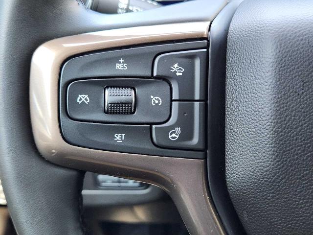 2023 Chevrolet Suburban Vehicle Photo in DENTON, TX 76210-9321