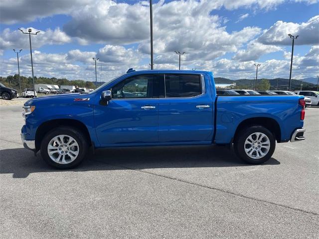 2022 Chevrolet Silverado 1500 Vehicle Photo in ALCOA, TN 37701-3235