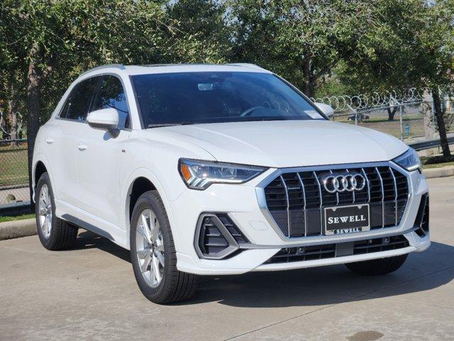 2025 Audi Q3 Vehicle Photo in HOUSTON, TX 77090