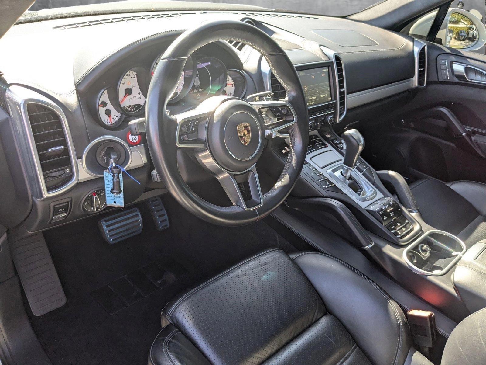 2016 Porsche Cayenne Vehicle Photo in Miami, FL 33135