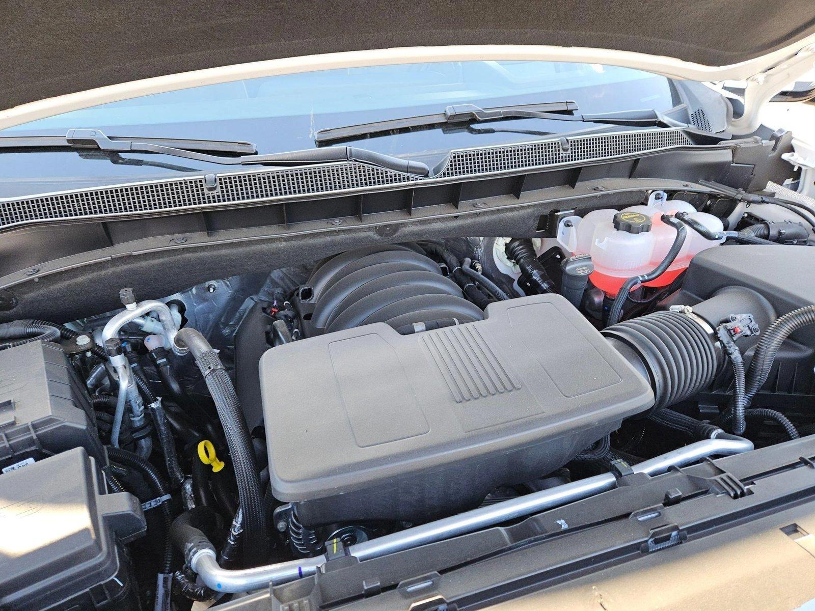 2025 Chevrolet Suburban Vehicle Photo in GILBERT, AZ 85297-0446