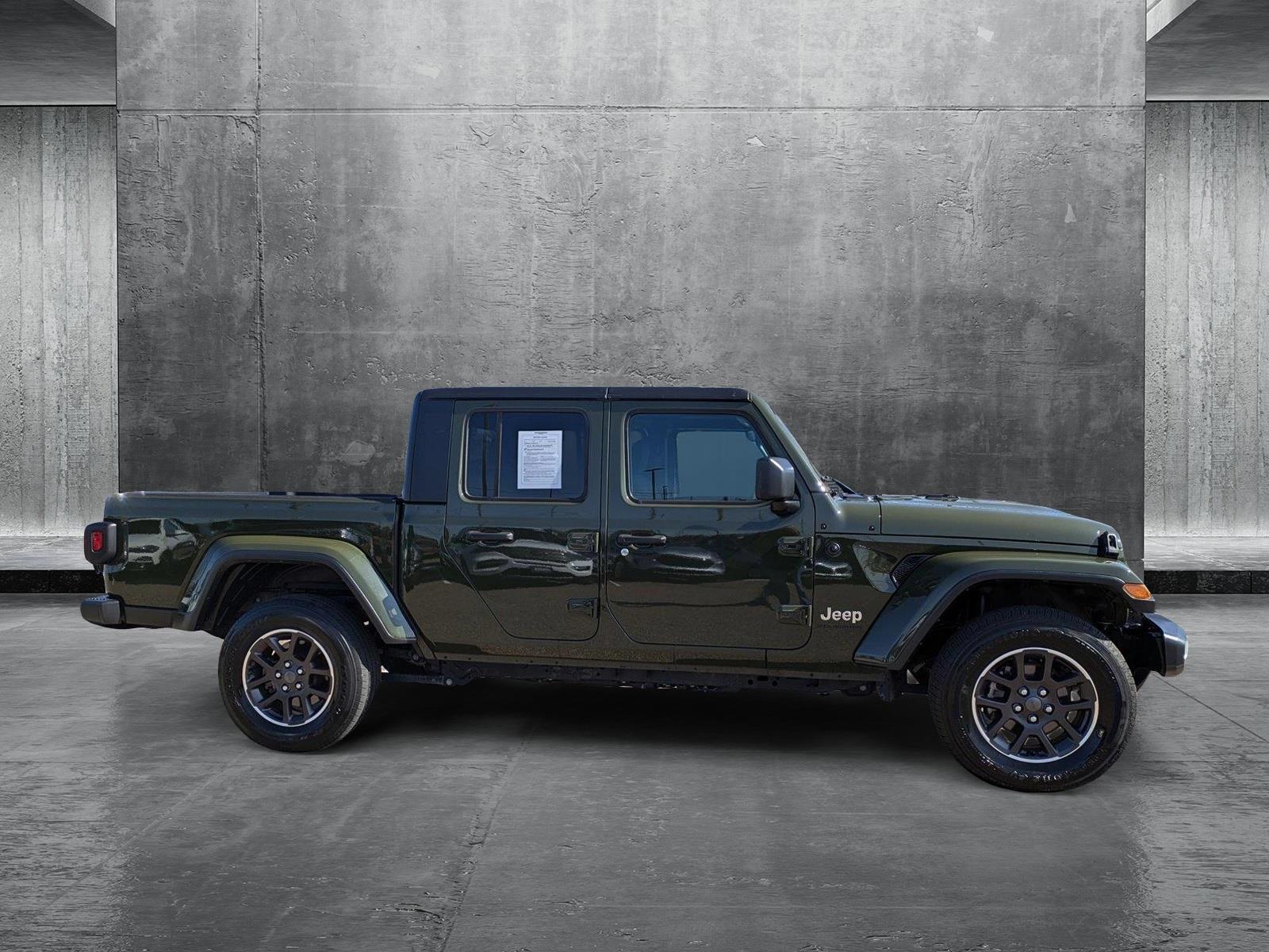 2023 Jeep Gladiator Vehicle Photo in DENVER, CO 80221-3610