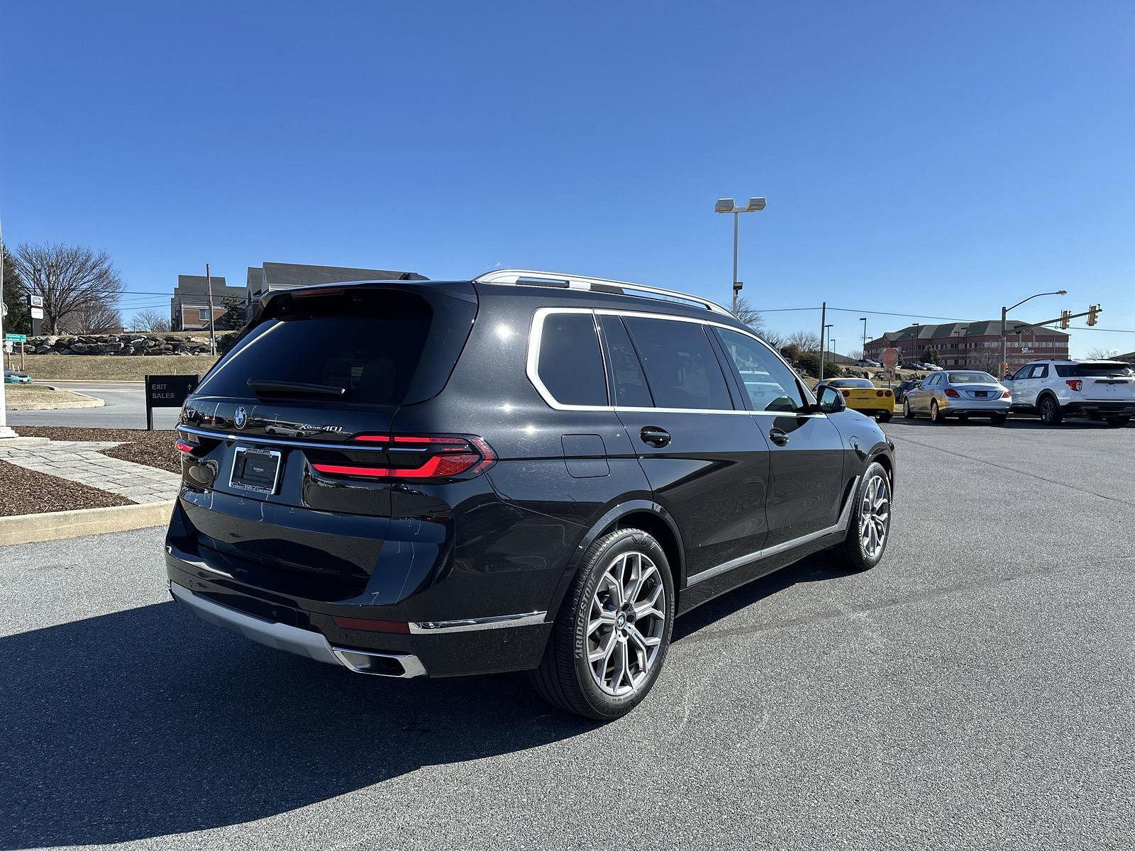 2023 BMW X7 xDrive40i Vehicle Photo in Lancaster, PA 17601