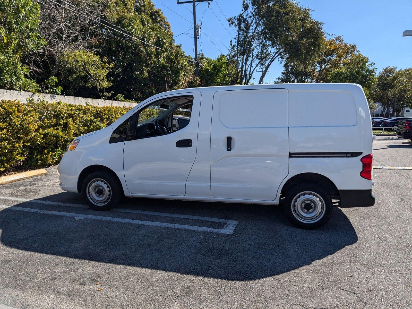 2021 Nissan NV200 Compact Cargo Vehicle Photo in Miami, FL 33135