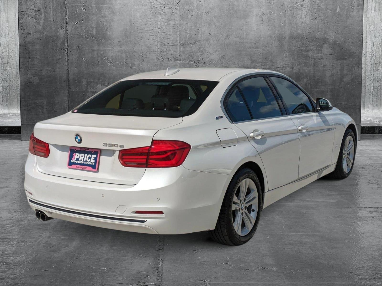 2017 BMW 330e iPerformance Vehicle Photo in Rockville, MD 20852
