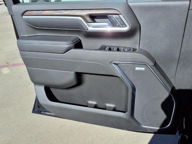 2025 GMC Sierra 2500 HD Vehicle Photo in Denton, TX 76205