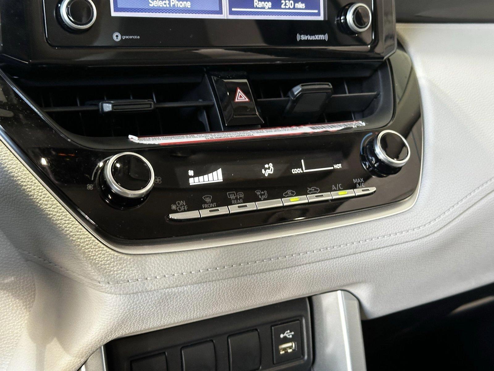 2022 Toyota Corolla Cross Vehicle Photo in Hollywood, FL 33021