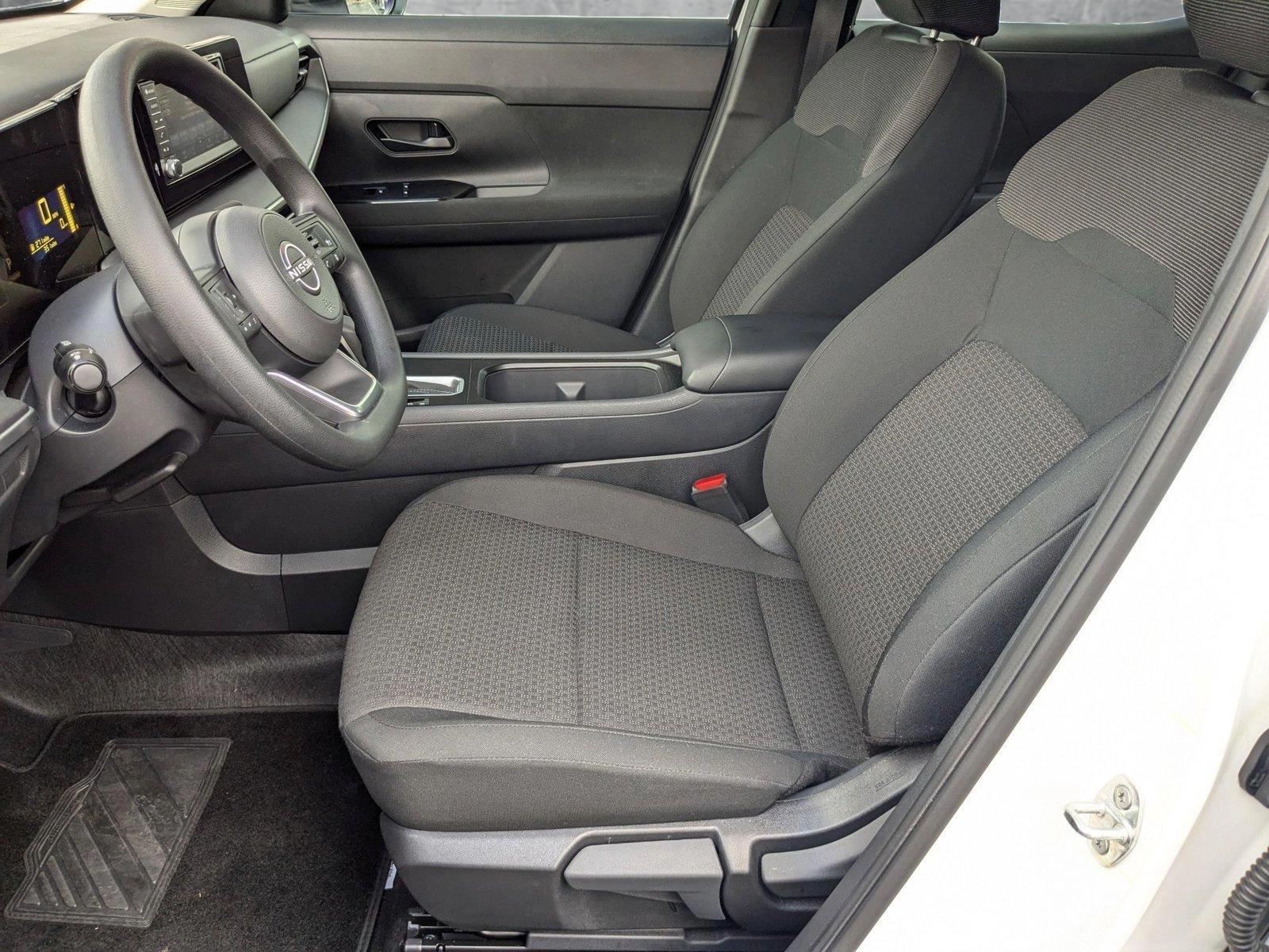 2025 Nissan Kicks Vehicle Photo in Miami, FL 33135