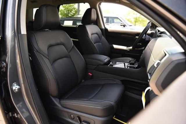 2025 Nissan Pathfinder Vehicle Photo in Ballwin, MO 63011