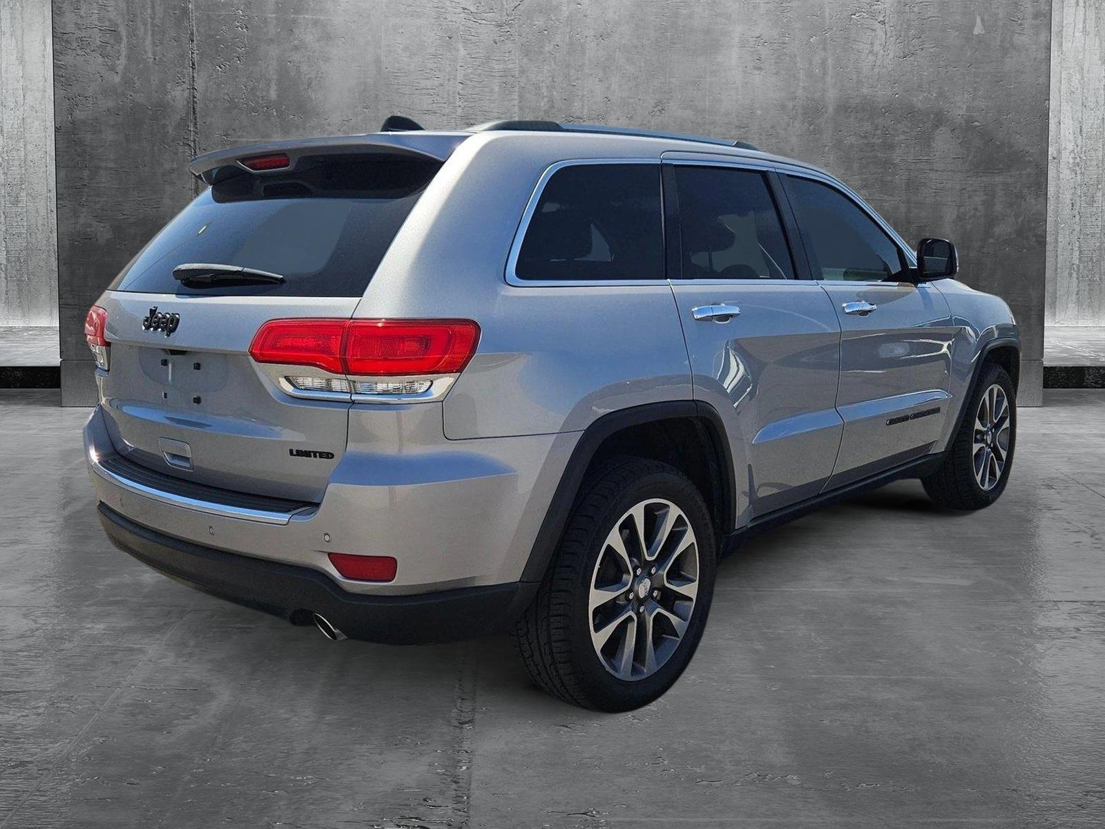 2018 Jeep Grand Cherokee Vehicle Photo in GILBERT, AZ 85297-0446