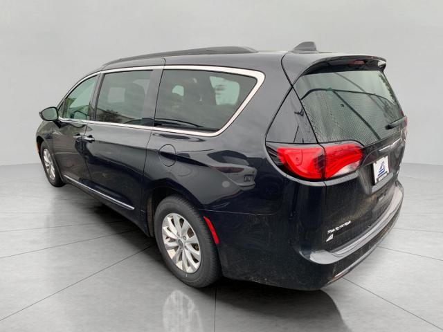 2017 Chrysler Pacifica Vehicle Photo in APPLETON, WI 54914-4656