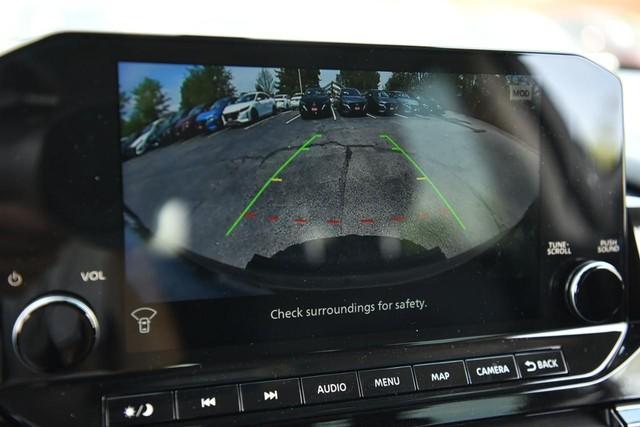 2025 Nissan Pathfinder Vehicle Photo in Ballwin, MO 63011
