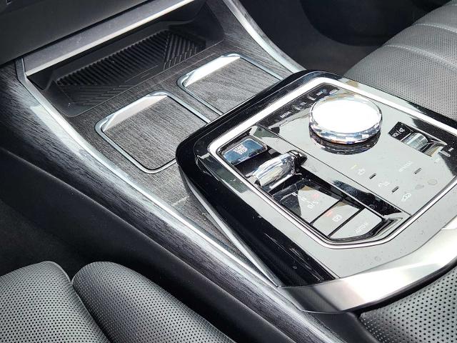 2023 BMW 760i xDrive Vehicle Photo in PLANO, TX 75024