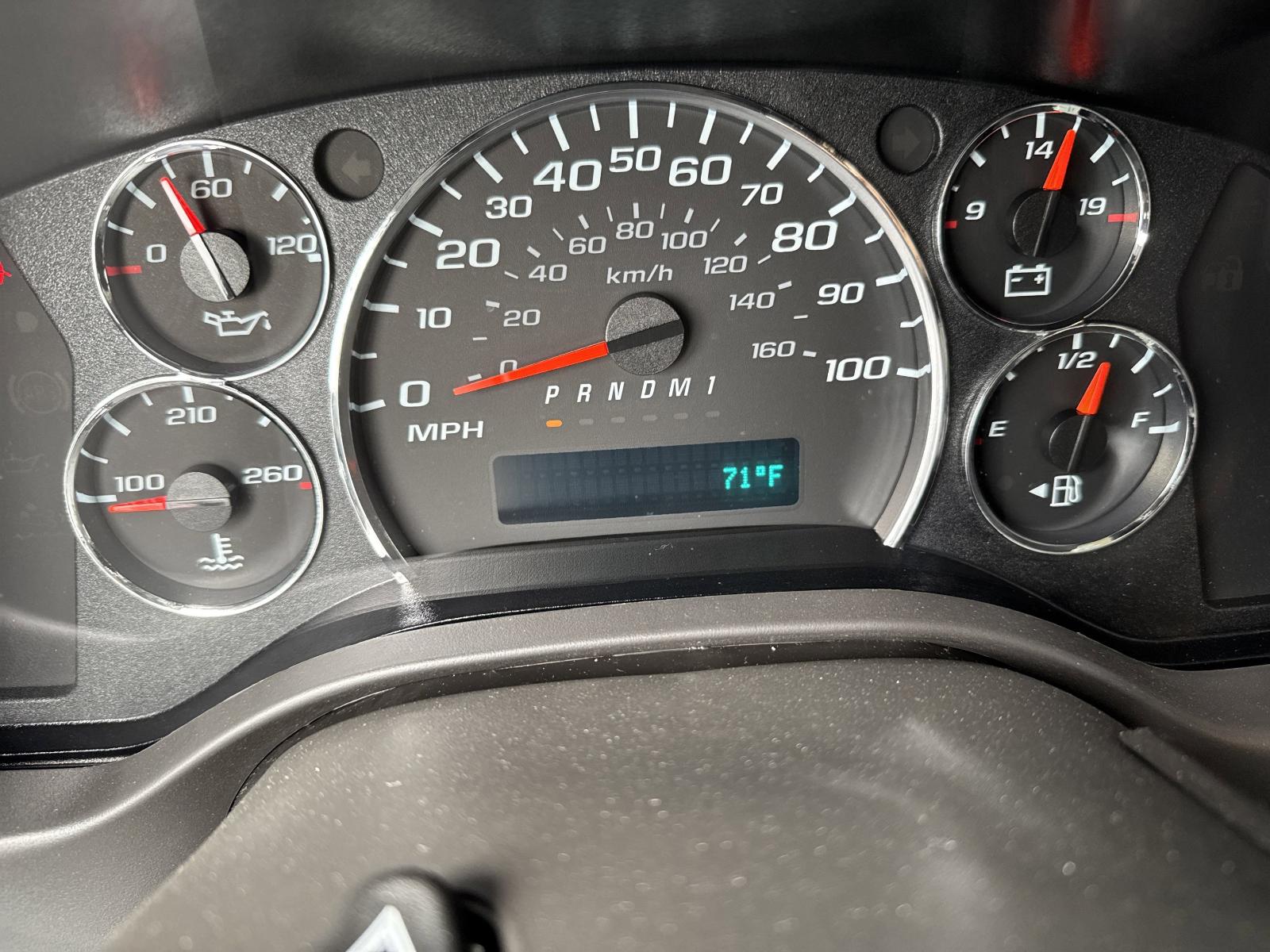 2024 Chevrolet Express Cargo 2500 Vehicle Photo in GEORGETOWN, TX 78626-7508