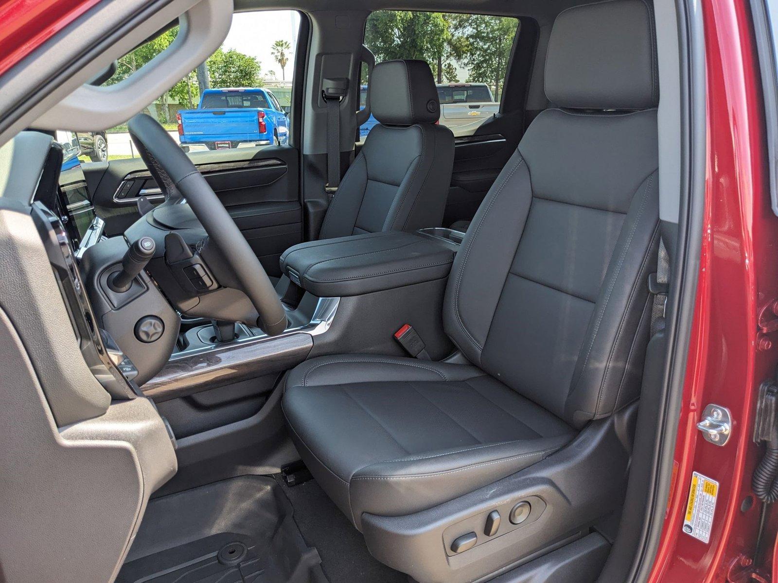2025 Chevrolet Silverado 1500 Vehicle Photo in HOUSTON, TX 77034-5009