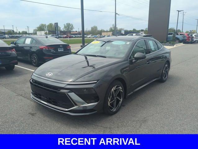2025 Hyundai SONATA Vehicle Photo in Merrillville, IN 46410