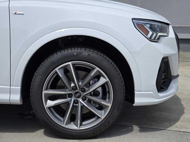 2025 Audi Q3 Vehicle Photo in SUGAR LAND, TX 77478