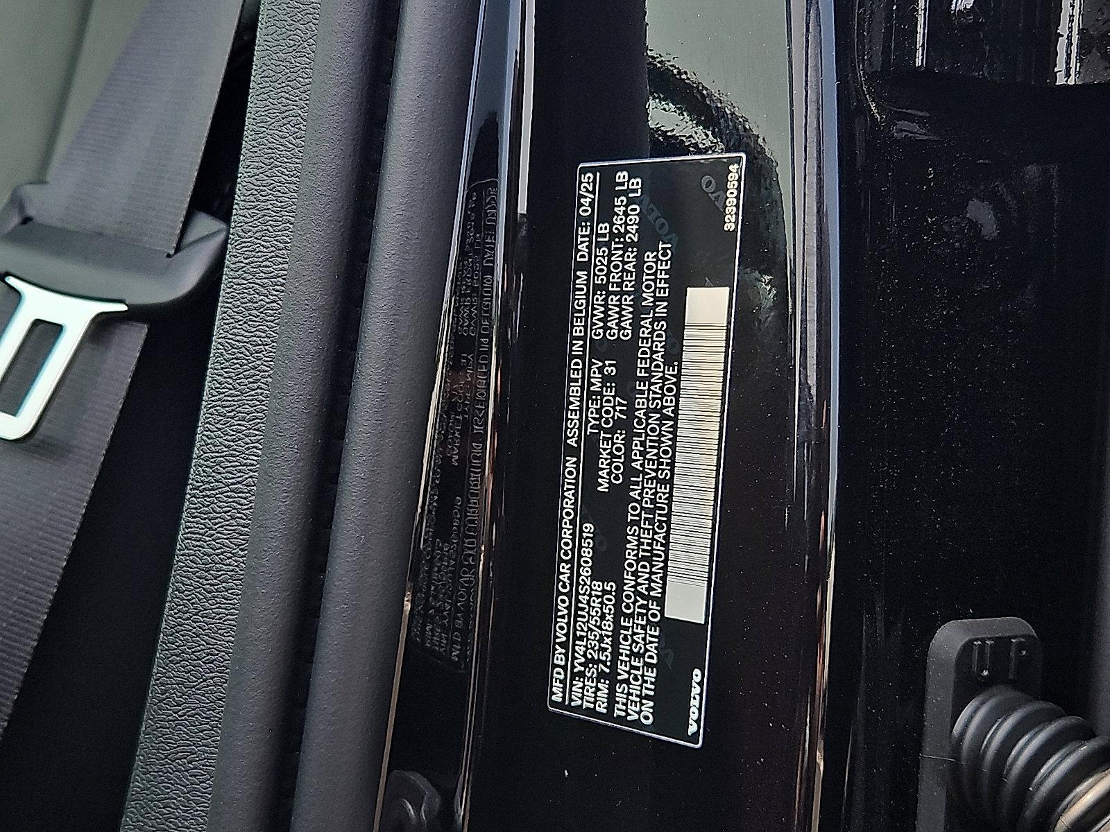 2025 Volvo XC40 Vehicle Photo in Trevose, PA 19053