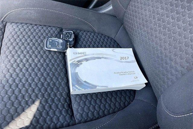 2017 GMC Acadia Vehicle Photo in INDEPENDENCE, MO 64055-1314