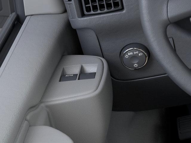 2025 Chevrolet Express Cutaway 3500 Vehicle Photo in GEORGETOWN, TX 78626-7508