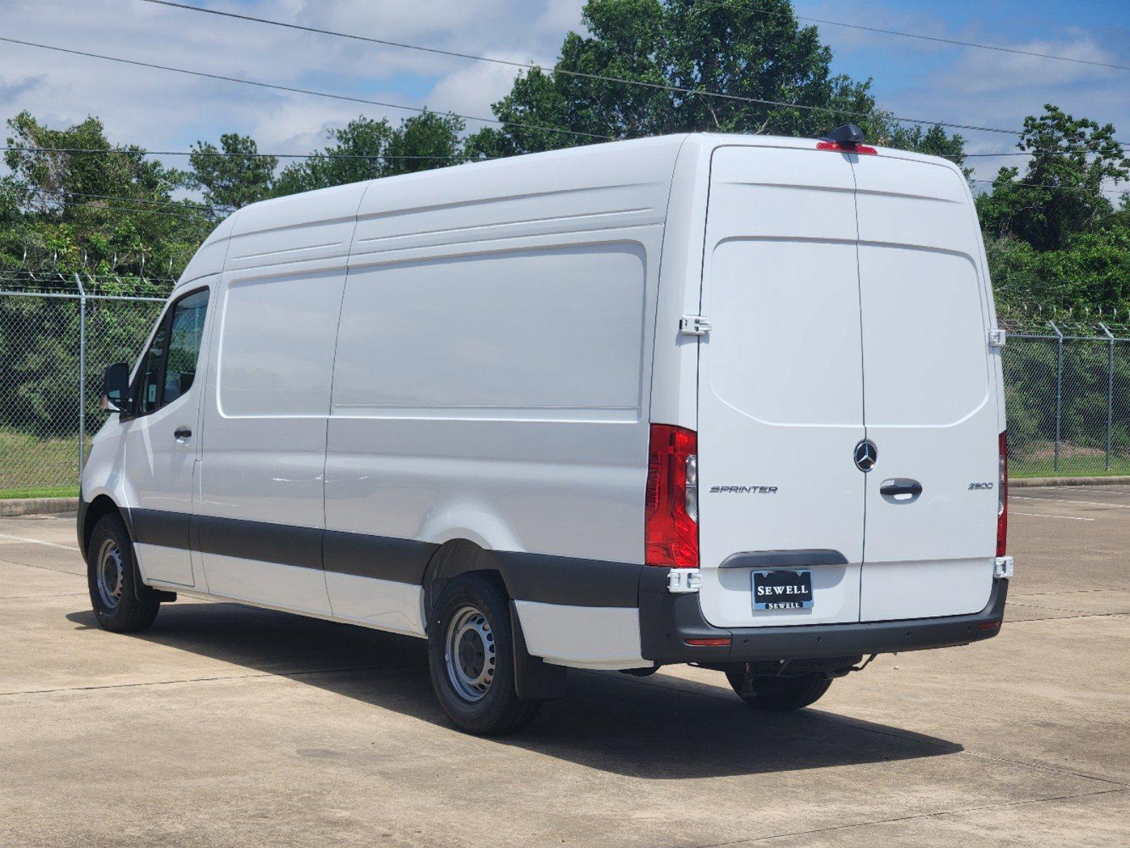 2024 Mercedes-Benz Sprinter Cargo Van Vehicle Photo in HOUSTON, TX 77079