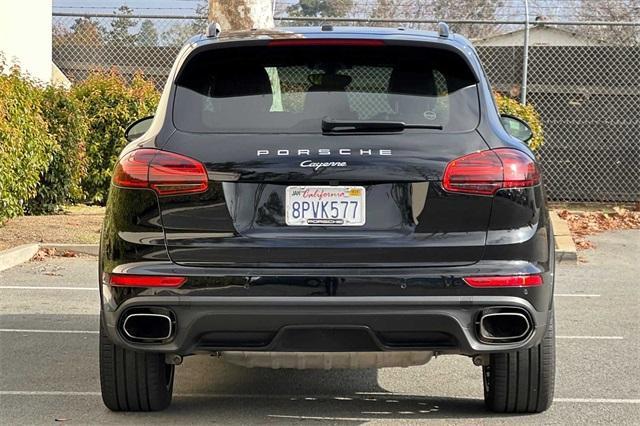 2017 Porsche Cayenne Platinum Edition photo 5