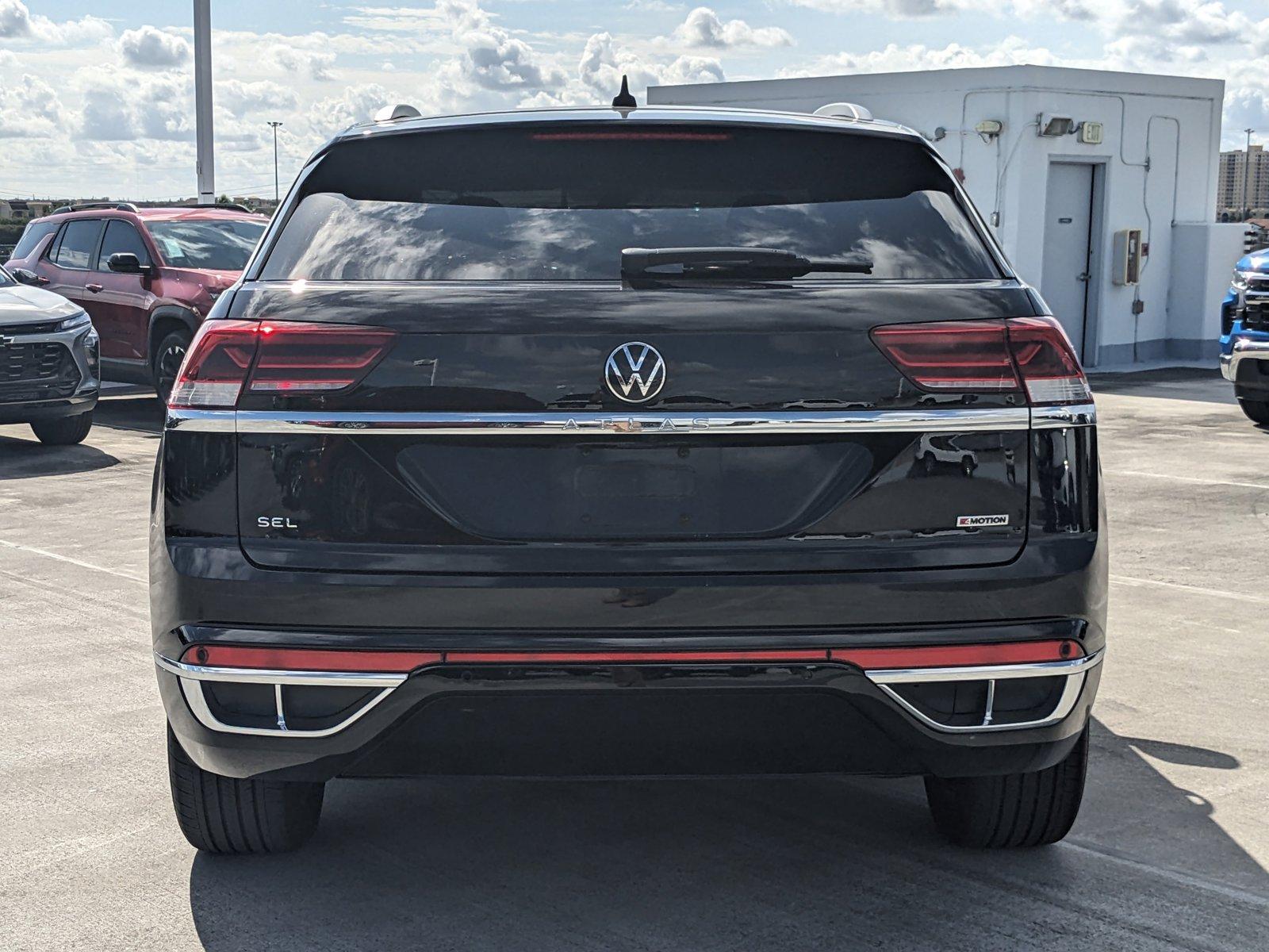 2022 Volkswagen Atlas Cross Sport Vehicle Photo in MIAMI, FL 33172-3015