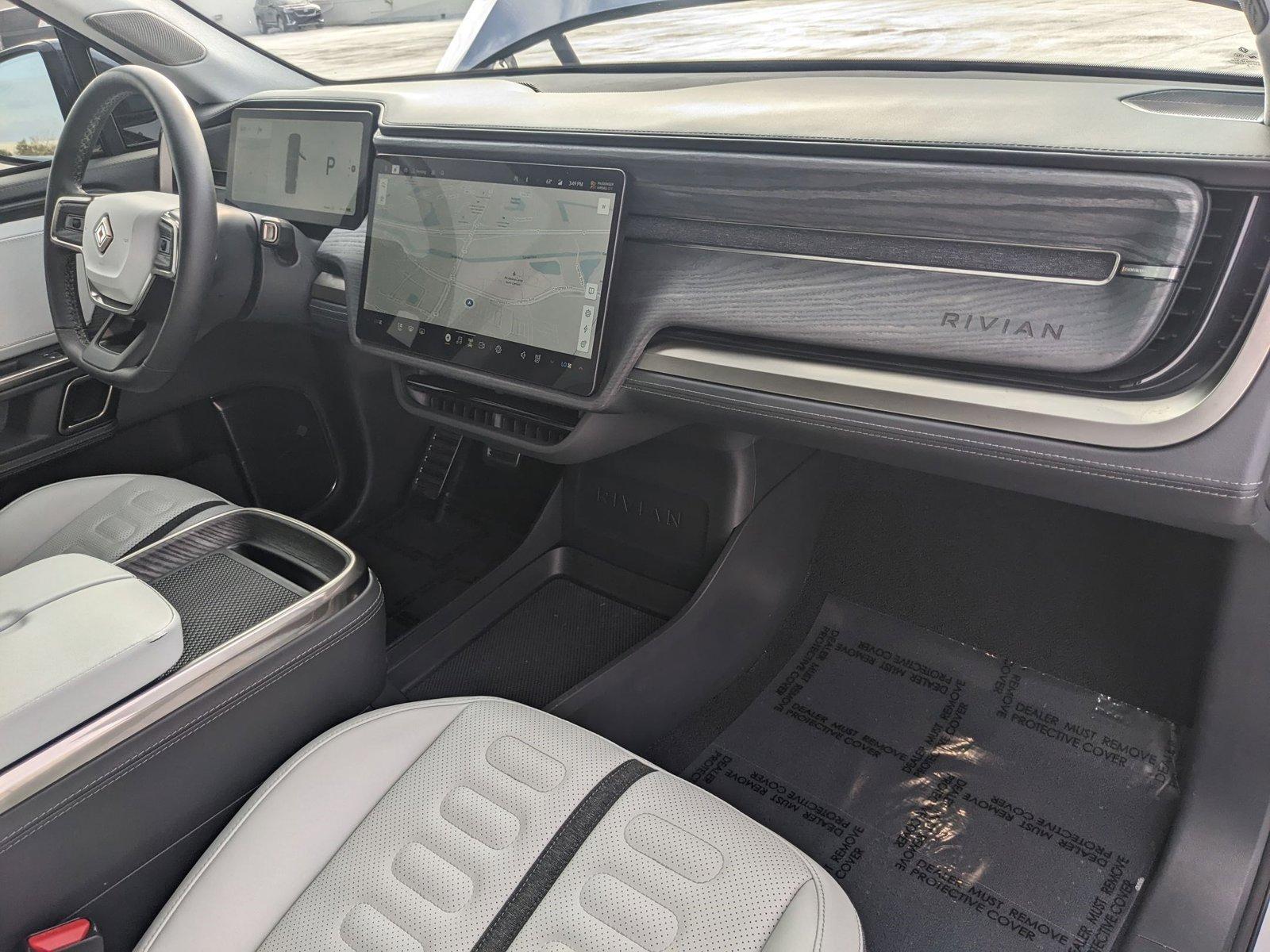 2023 Rivian R1S Vehicle Photo in WEST PALM BEACH, FL 33407-3296