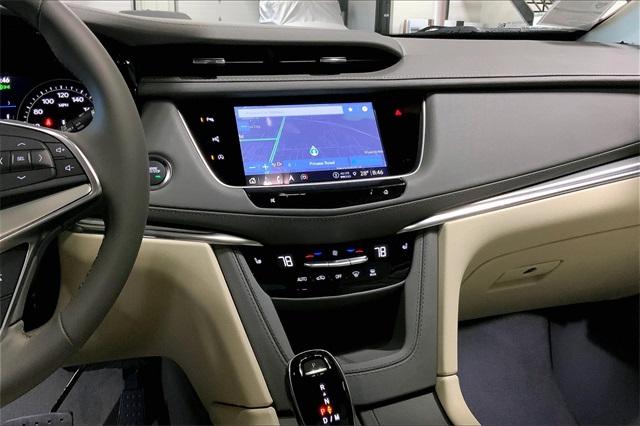 2025 Cadillac XT5 Vehicle Photo in KANSAS CITY, MO 64114-4545