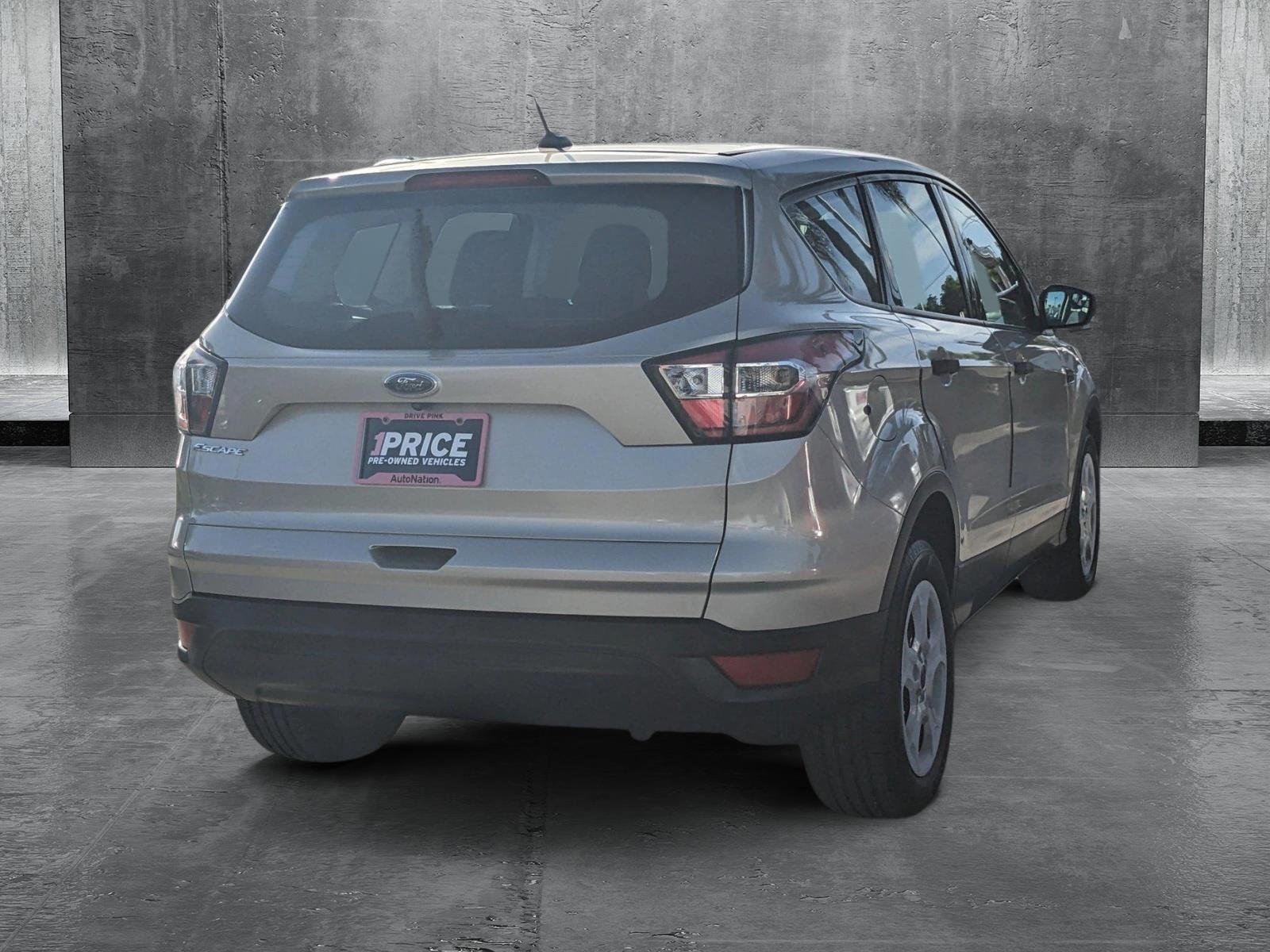 2017 Ford Escape Vehicle Photo in MIAMI, FL 33172-3015