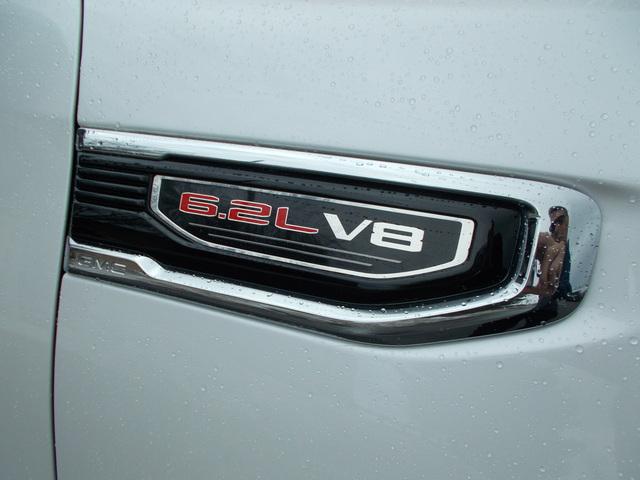 2023 GMC Sierra 1500 Vehicle Photo in LOWELL, MA 01852-4336