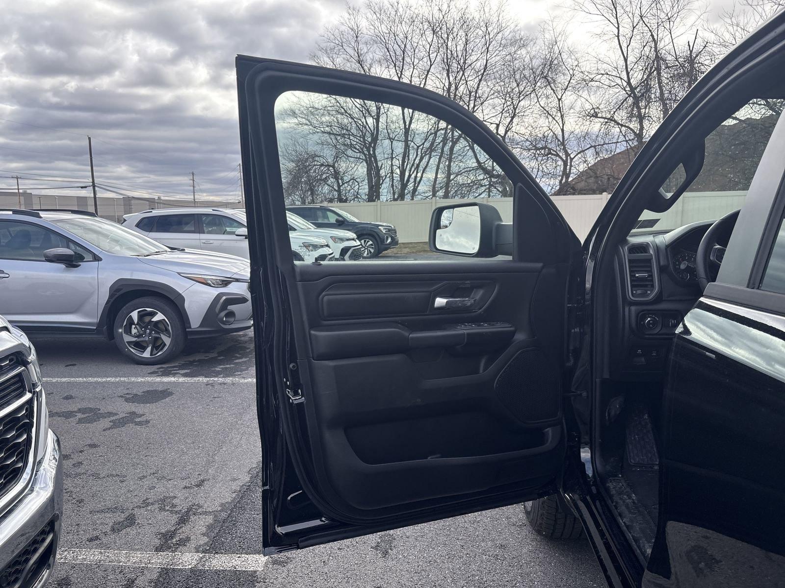 2025 Ram 1500 Vehicle Photo in Mechanicsburg, PA 17050-1707