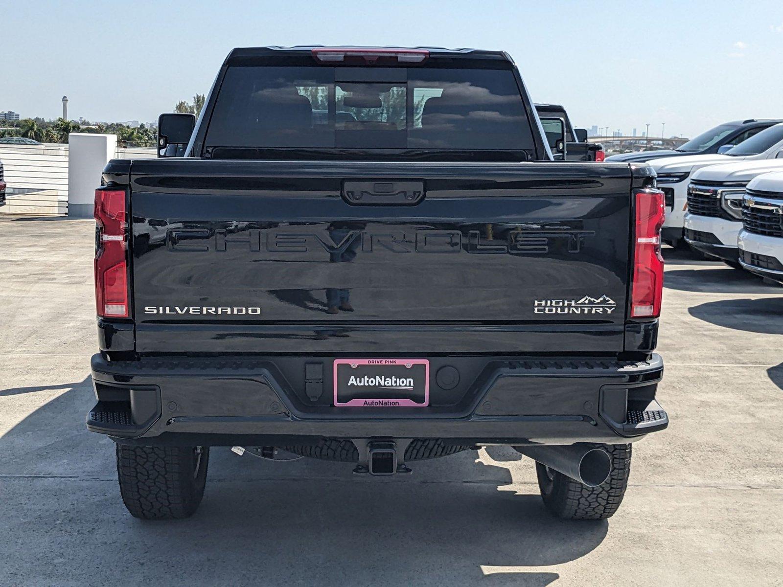 2025 Chevrolet Silverado 2500 HD Vehicle Photo in MIAMI, FL 33172-3015