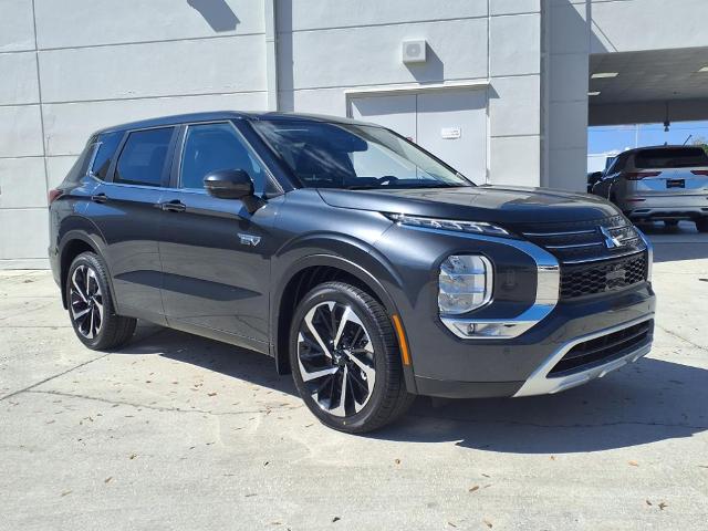 2025 Mitsubishi Outlander Plug-In Hybrid Vehicle Photo in Tampa, FL 33612