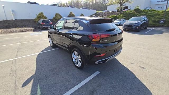 2024 Buick Encore GX Vehicle Photo in Pleasant Hills, PA 15236