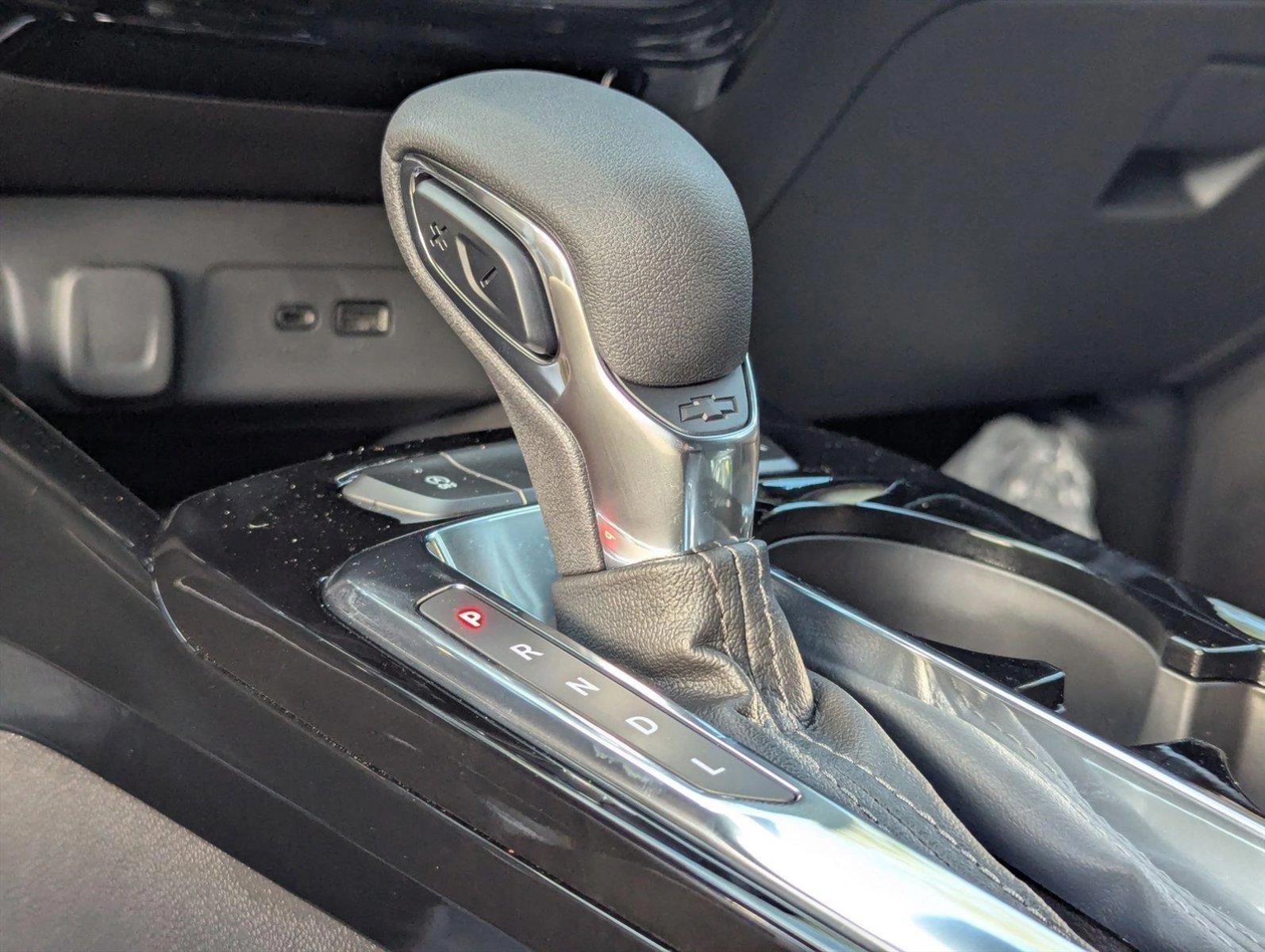 2025 Chevrolet Trax Vehicle Photo in GREENACRES, FL 33463-3207