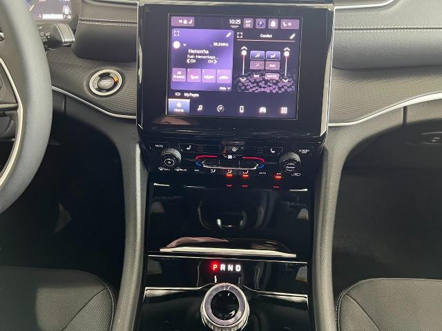 2025 Jeep Grand Cherokee Vehicle Photo in Oshkosh, WI 54901
